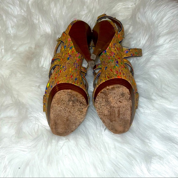 Report Signature Cork Multicolor Strappy Heel - Picture 3 of 5